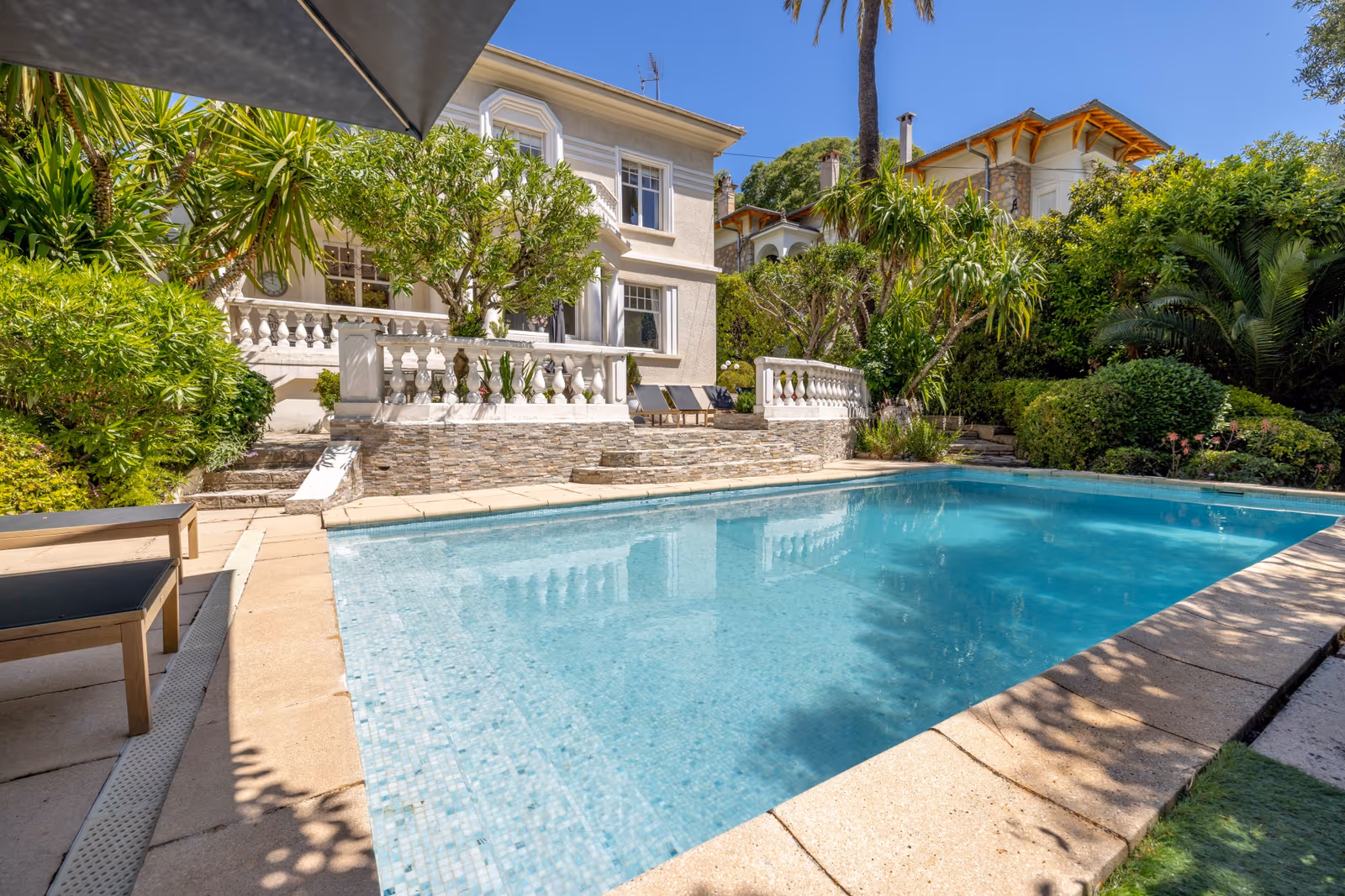 4-Bedroom Belle Époque Villa in Cannes with Pool — view 1