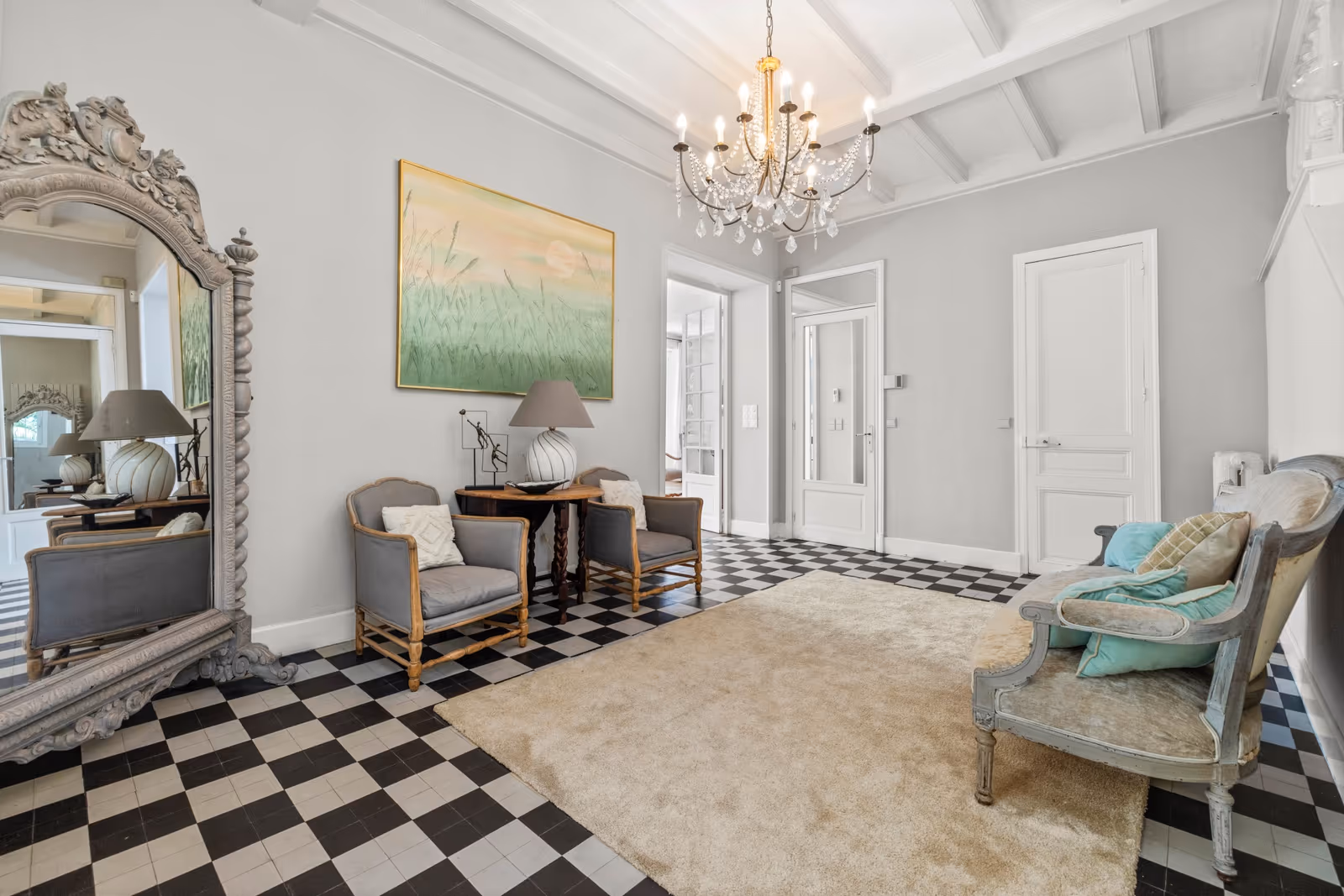 4-Bedroom Belle Époque Villa in Cannes with Pool — view 4