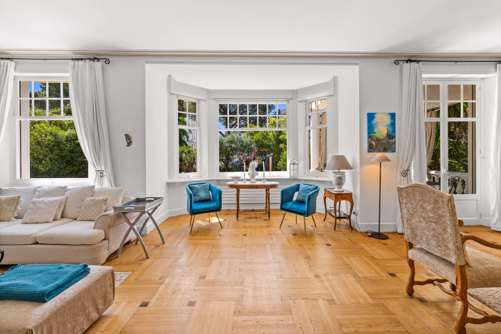 4-Bedroom Belle Époque Villa in Cannes with Pool — view 6