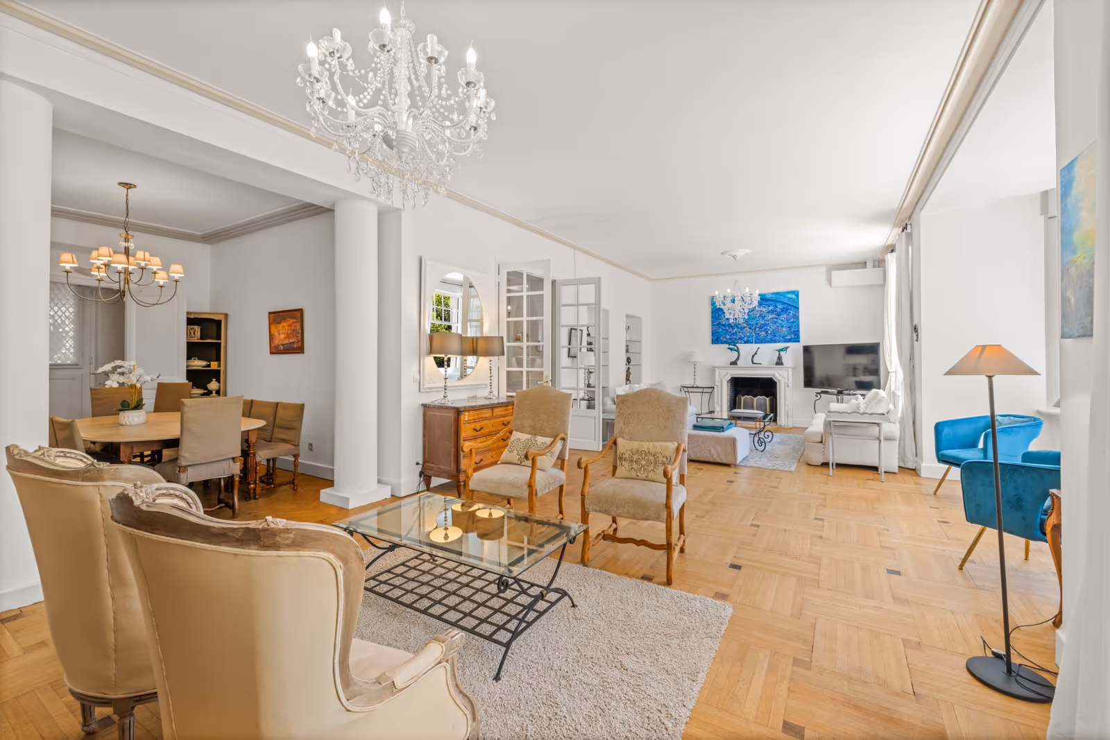 4-Bedroom Belle Époque Villa in Cannes with Pool — view 18