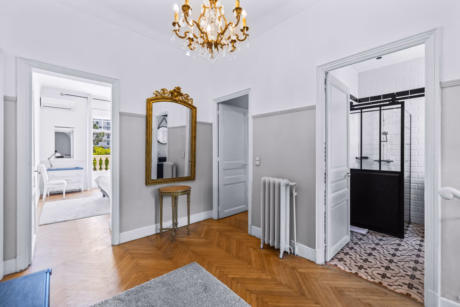 4-Bedroom Belle Époque Villa in Cannes with Pool — view 39