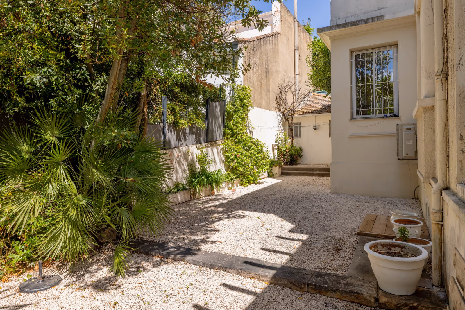 4-Bedroom Belle Époque Villa in Cannes with Pool — view 45