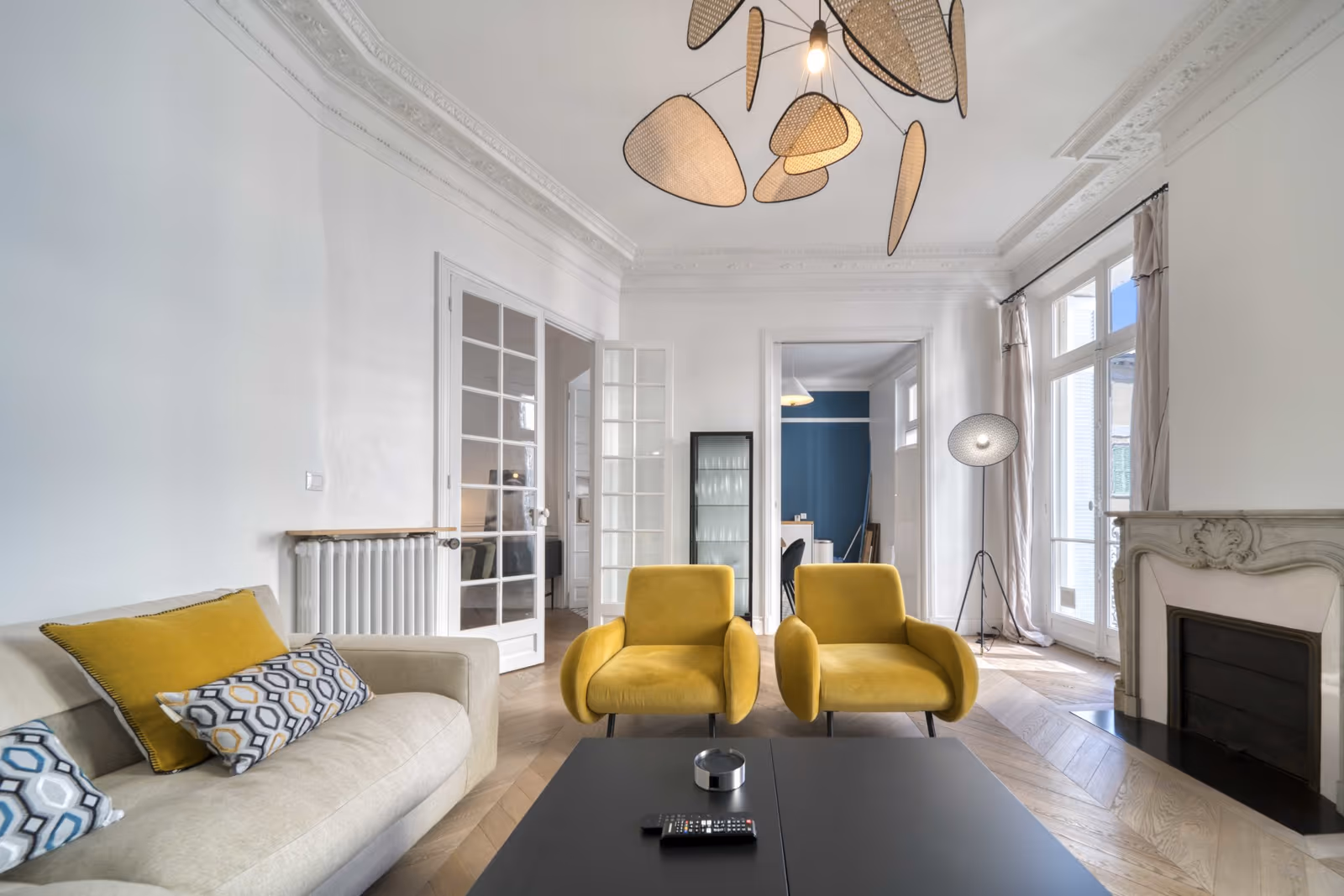 2-Bedroom Apartment on Rue d'Antibes in Cannes — view 1