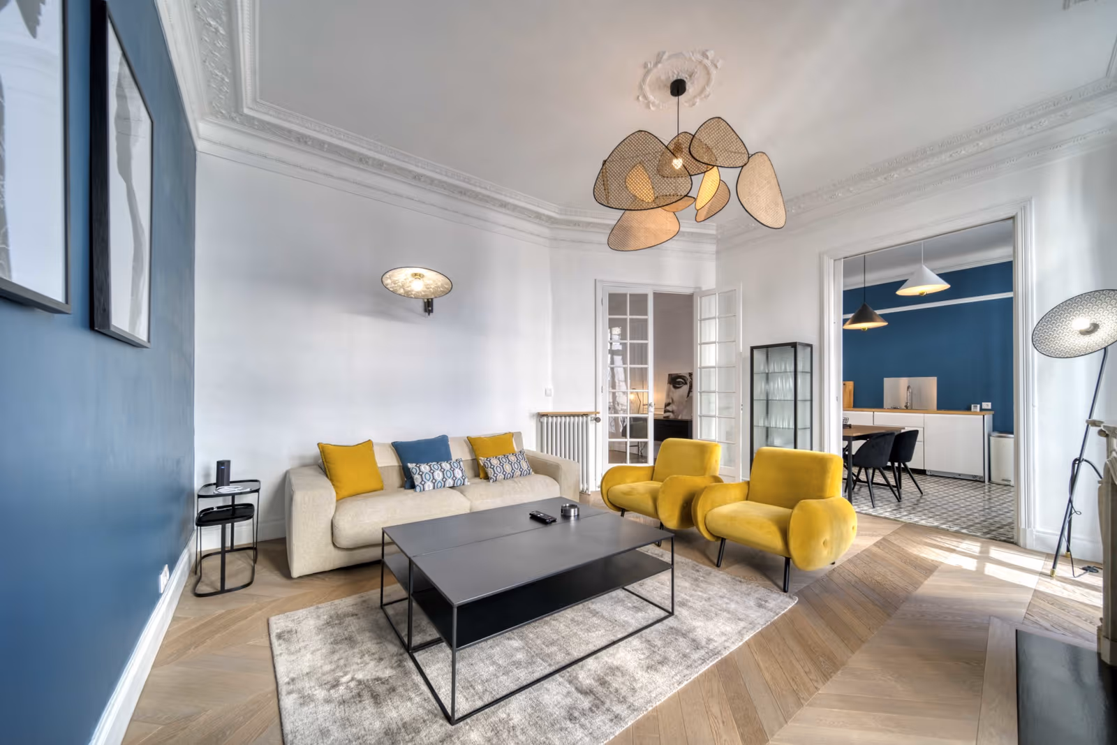2-Bedroom Apartment on Rue d'Antibes in Cannes — view 8
