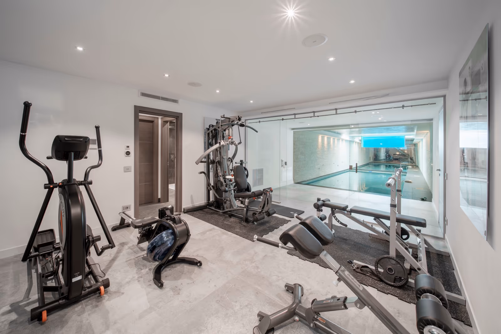 5-Bedroom Villa in La Californie with Private Spa — view 23
