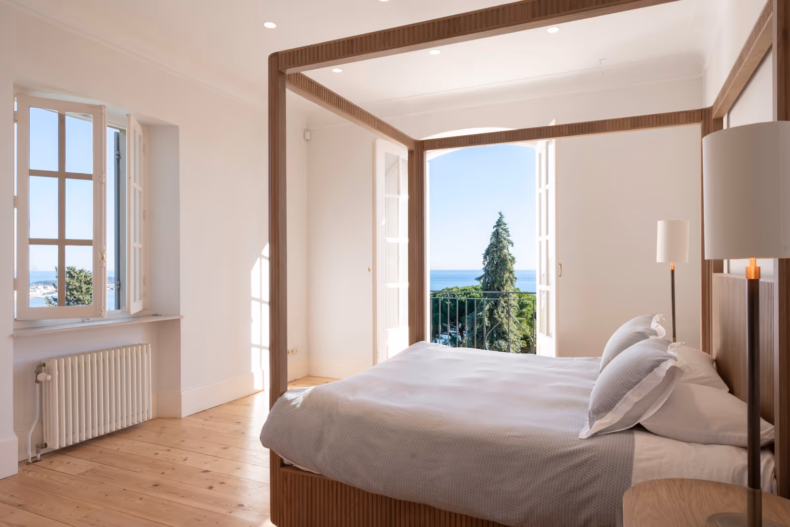 7-Bedroom Villa in Super-Cannes with Sea View & Tennis — view 15