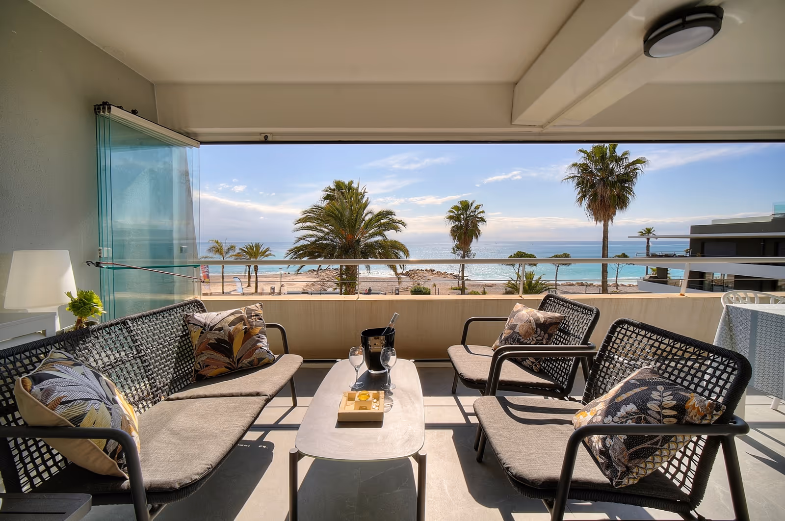 1-Bedroom Seafront Apartment in Villeneuve-Loubet, Villeneuve-Loubet