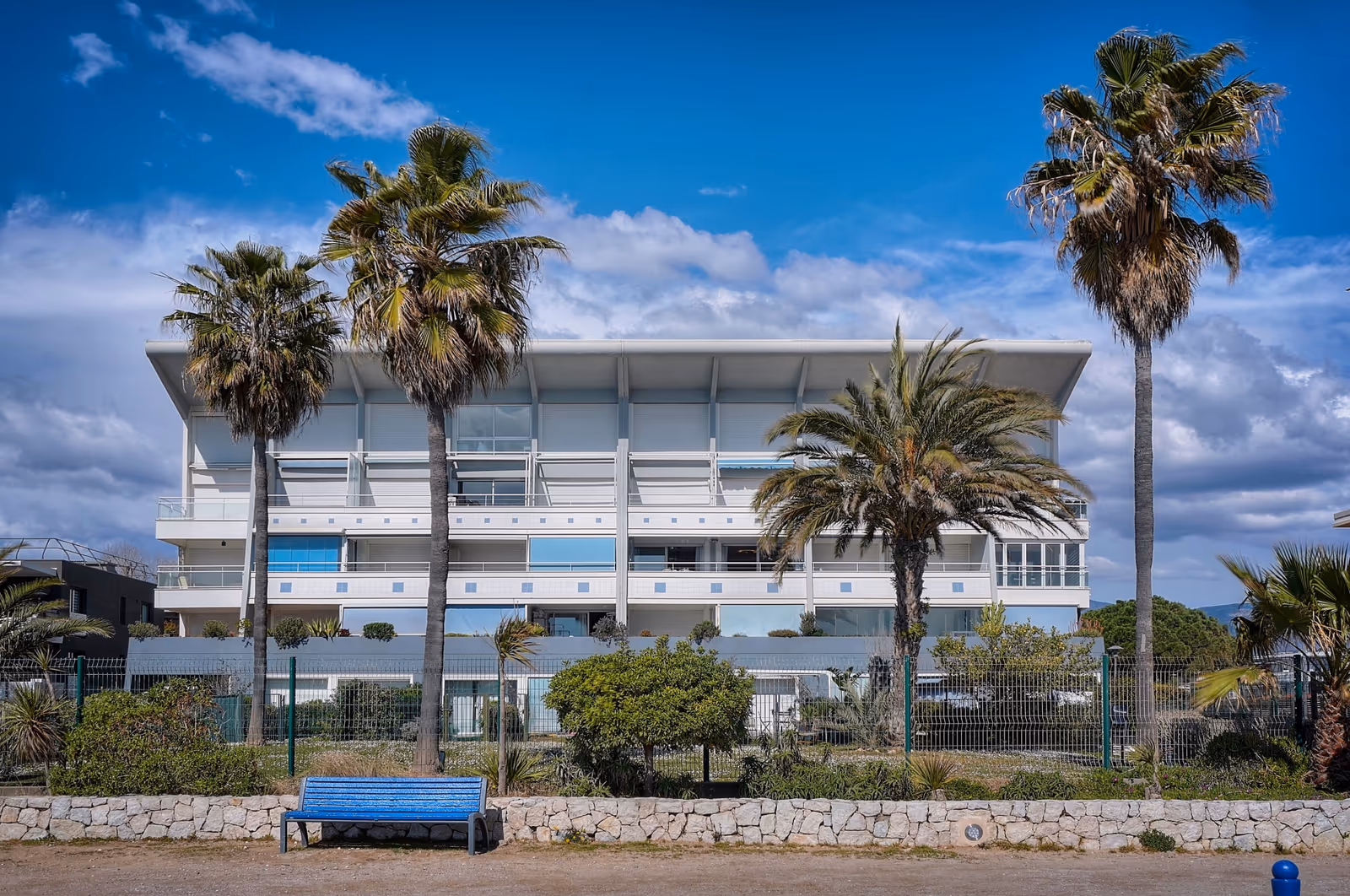 1-Bedroom Seafront Apartment in Villeneuve-Loubet — view 20