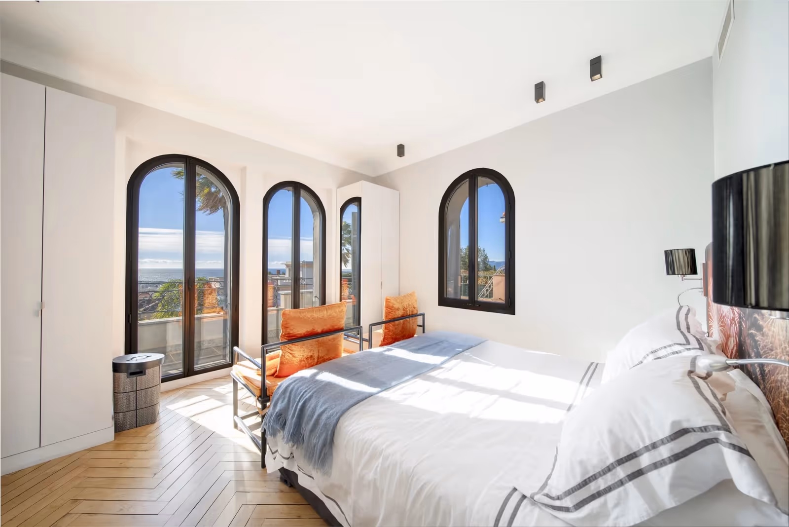 6-Bedroom Sea View Villa near Cannes Centre with Pool — view 16