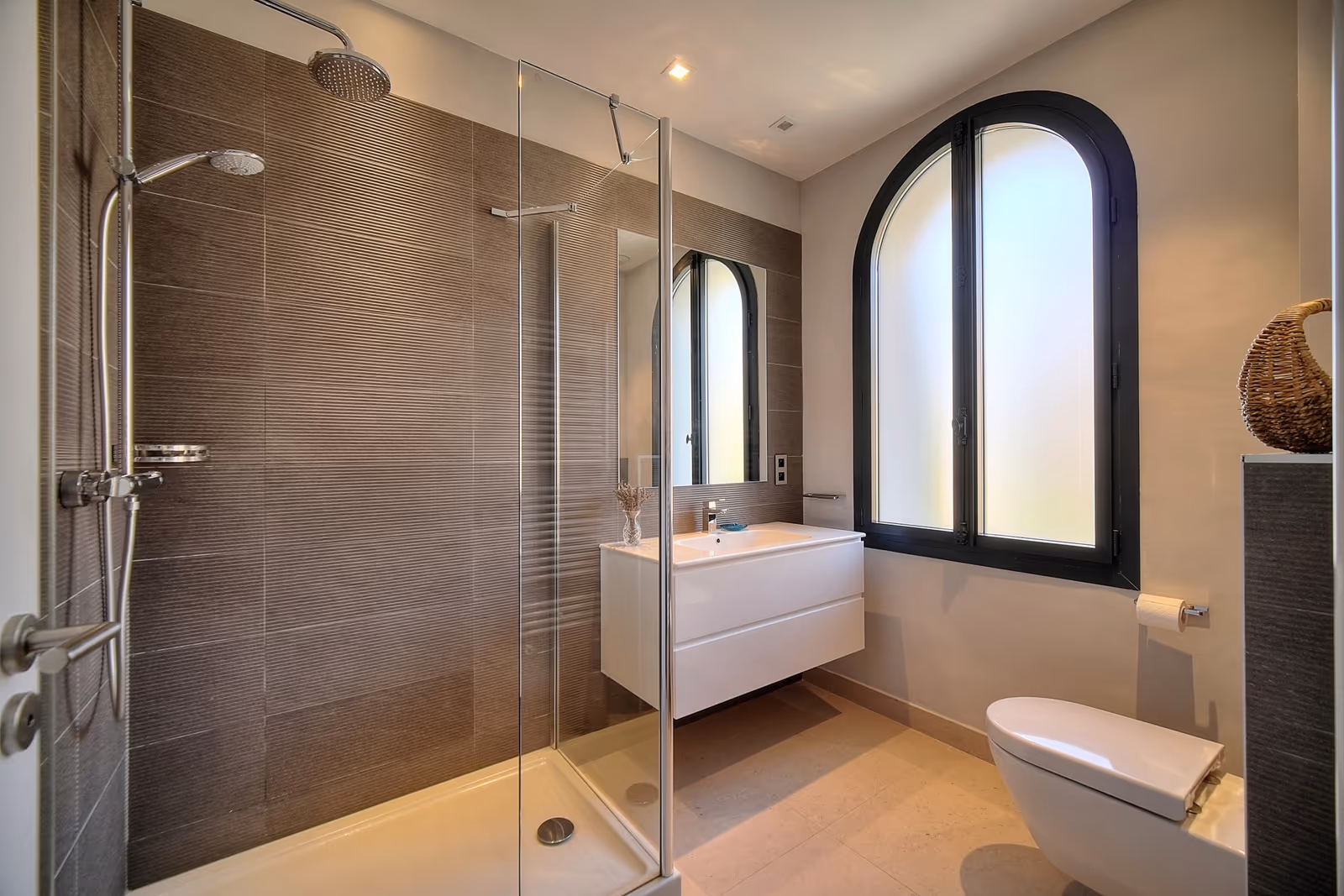 6-Bedroom Sea View Villa near Cannes Centre with Pool — view 22