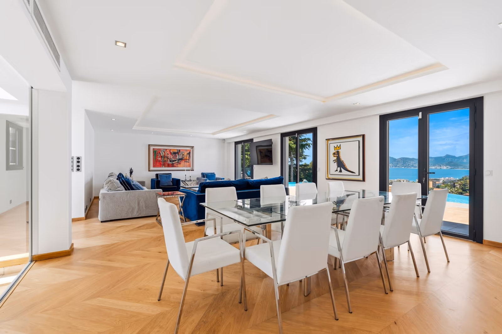 7-Bedroom Sea View Villa in Cannes with Infinity Pool — view 8