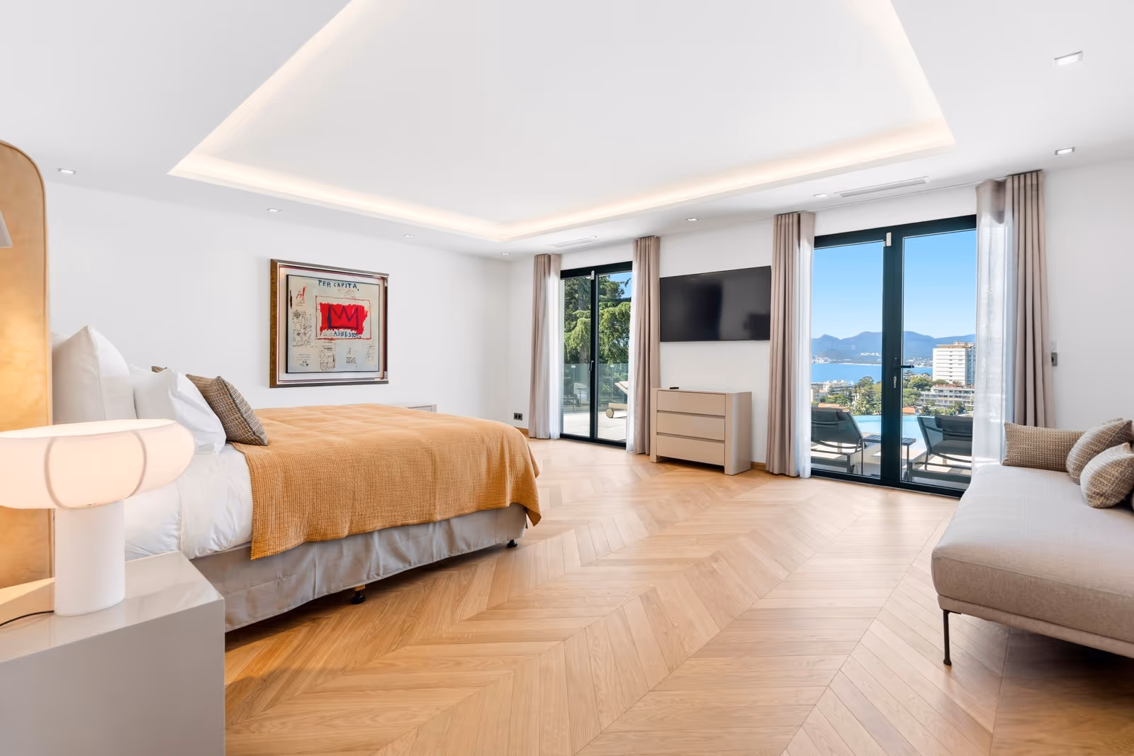 7-Bedroom Sea View Villa in Cannes with Infinity Pool — view 14