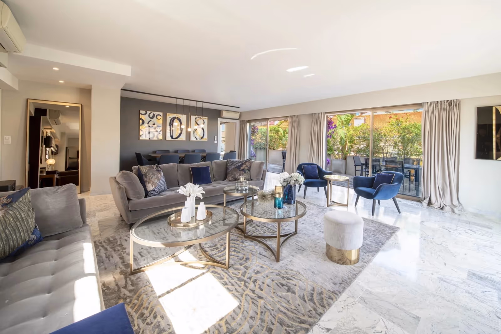 1-Bedroom Apartment in Cannes Centre with Teak Terrace — view 7