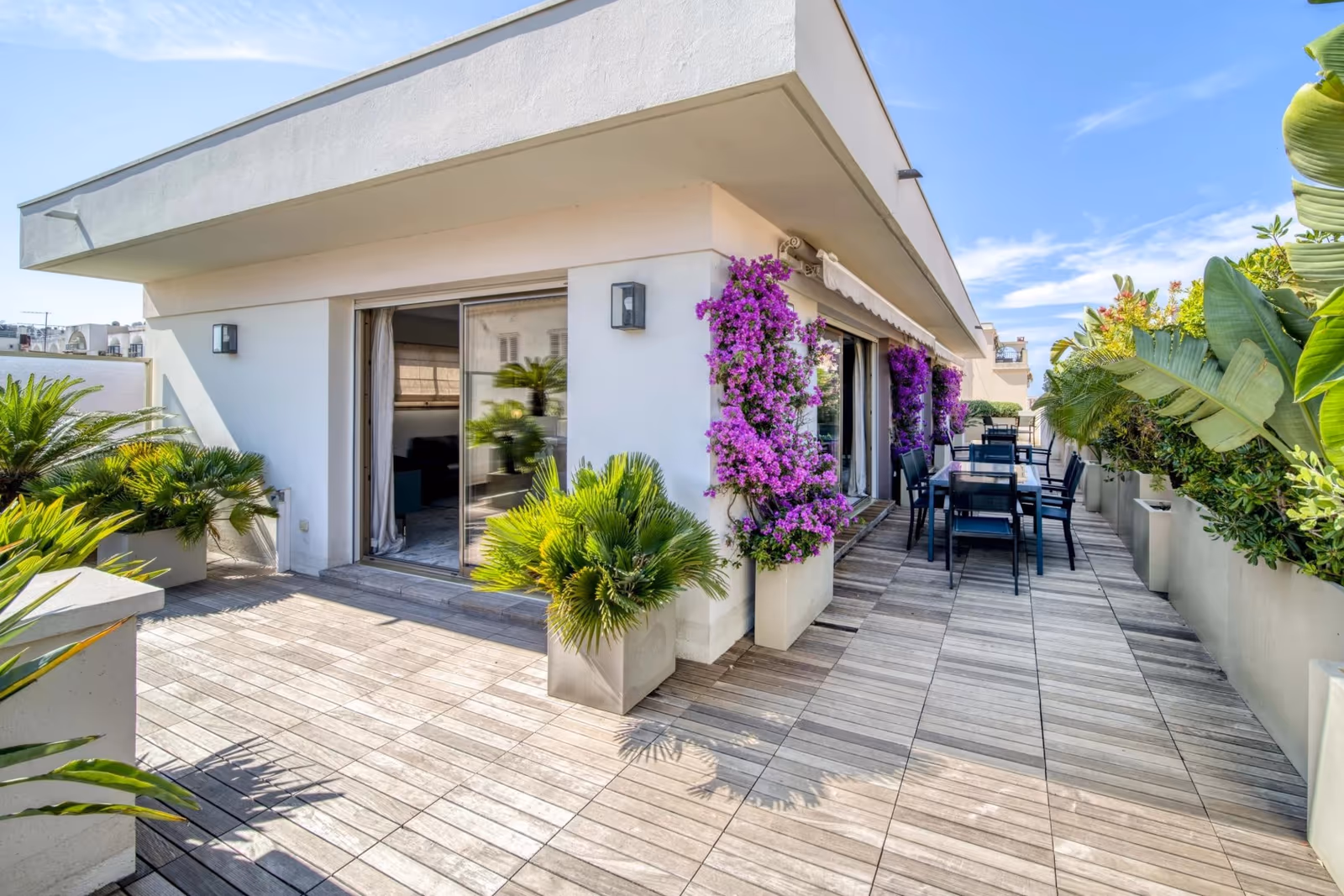 1-Bedroom Apartment in Cannes Centre with Teak Terrace — view 13